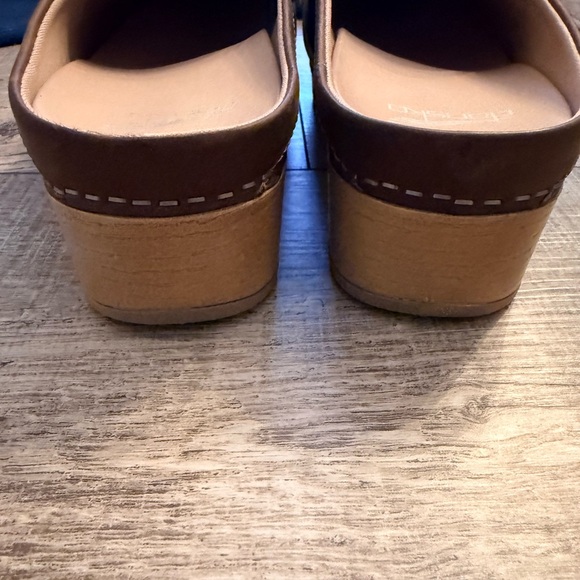 Dansko Bel Oiled Mule Clogs Size 40 US 9.5 Brown - Picture 8 of 9